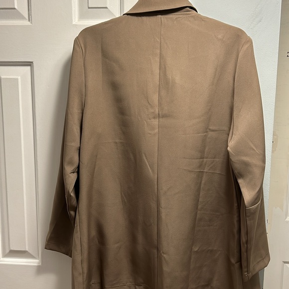 Blazer - camel color. 1x - Picture 3 of 3